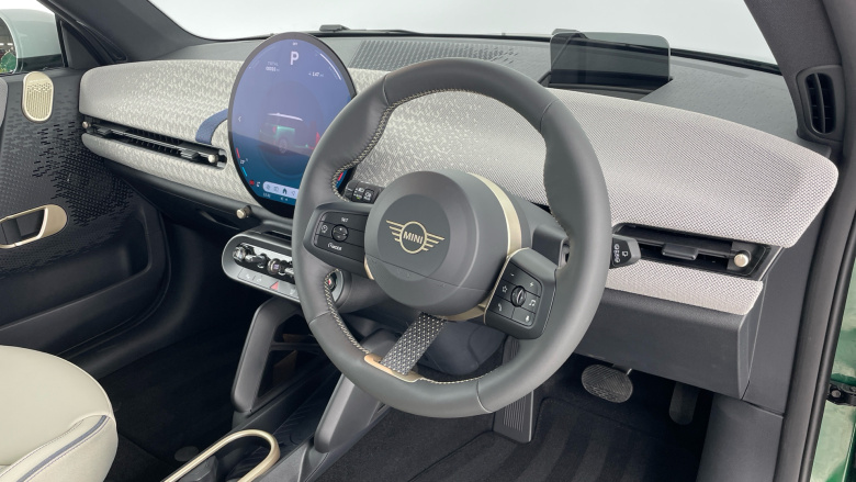 MINI Cooper 135kW E Exclusive [Level 2] 41kWh 3dr Auto Electric Hatchback